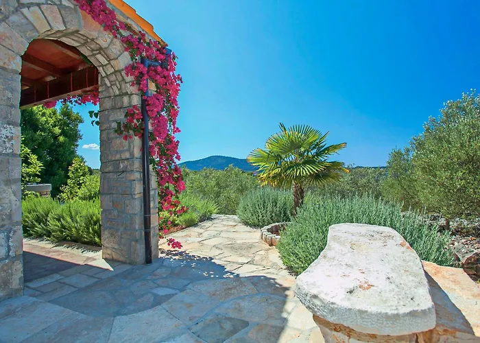 House Pelegrin * Vela Luka