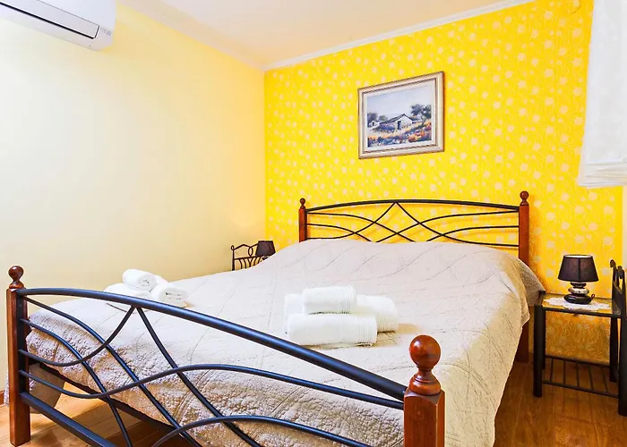 House Pelegrin Holiday home