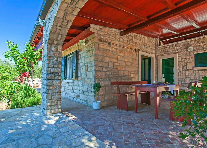 House Pelegrin Holiday home